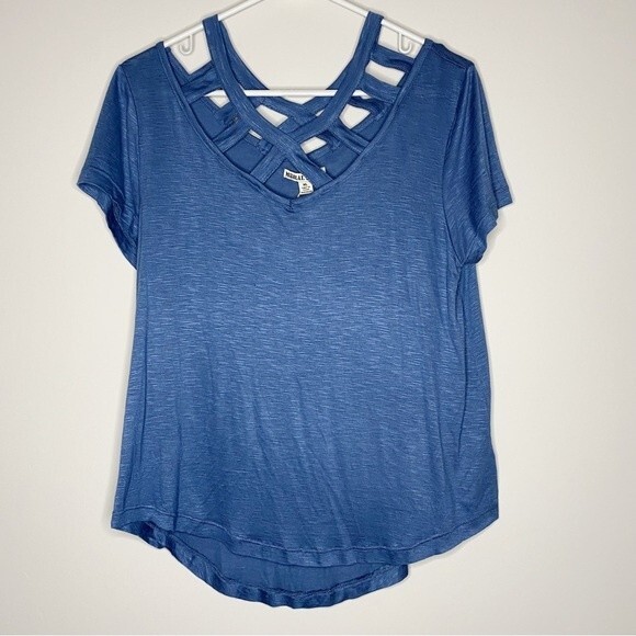 NWT Moral Fiber Blue Cut Out Blouse Short Sleeve Size XL - Picture 1 of 8